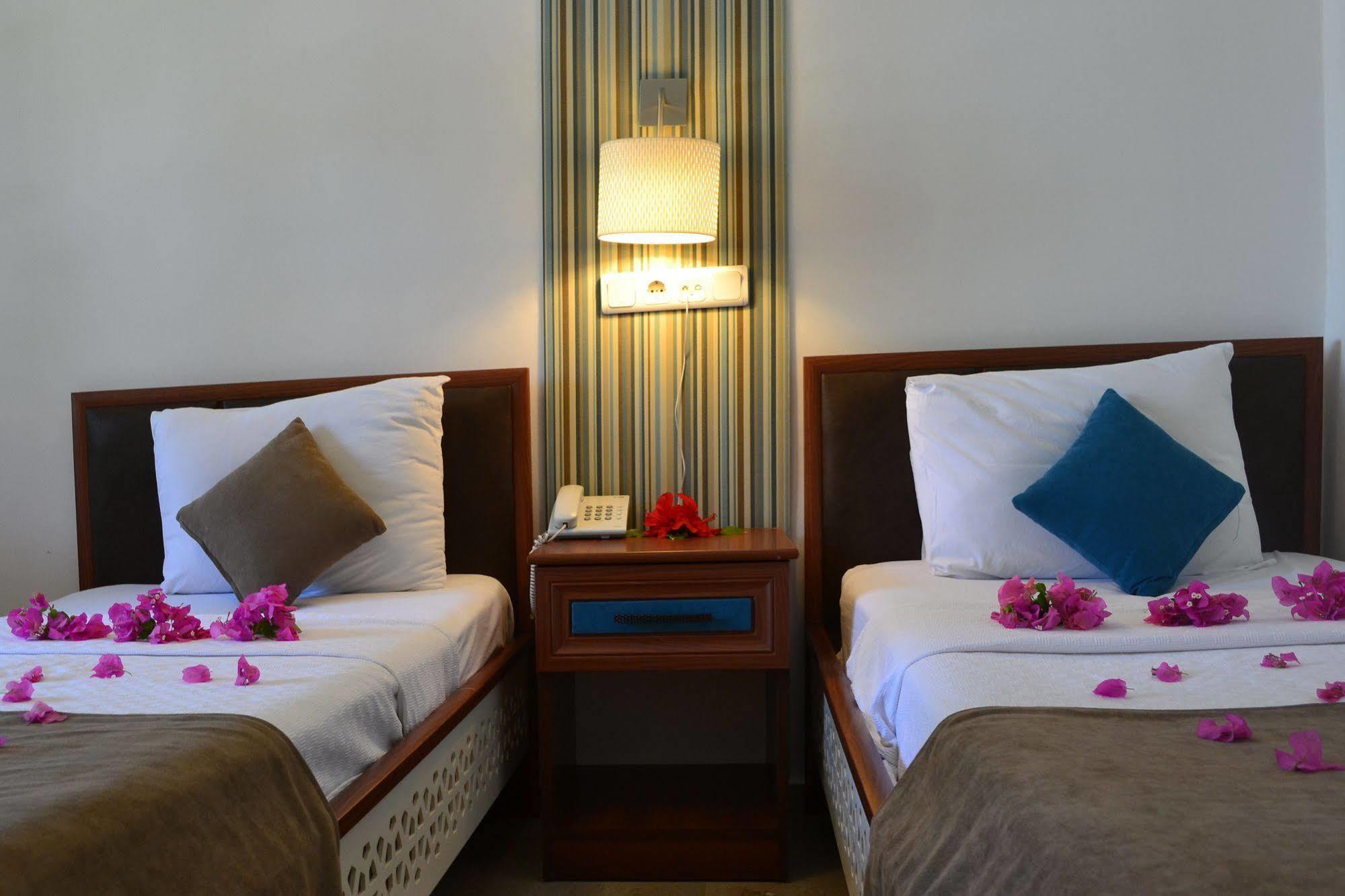 Oskay Hotel Dalyan Exterior photo